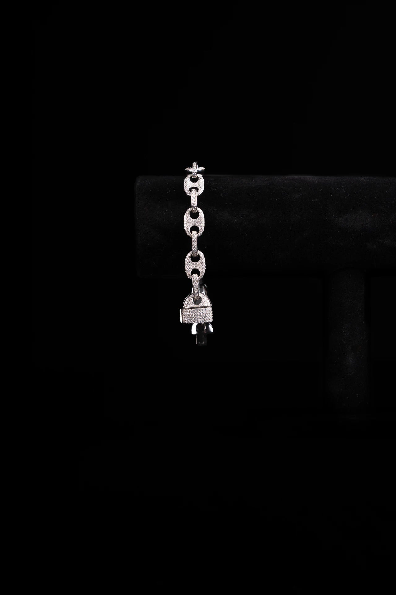 Piggy Nose Bracelet 8mm